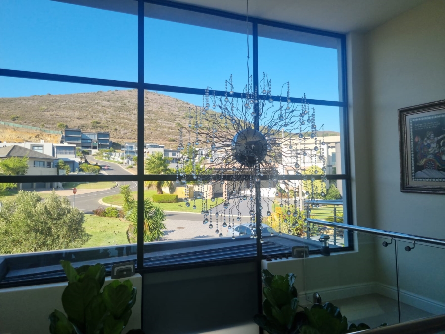 3 Bedroom Property for Sale in Baronetcy Estate Western Cape